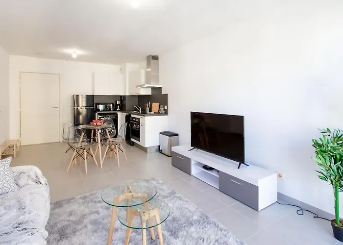 Luxurious Serviced Apartment In The French Riviera Nice , Monaco